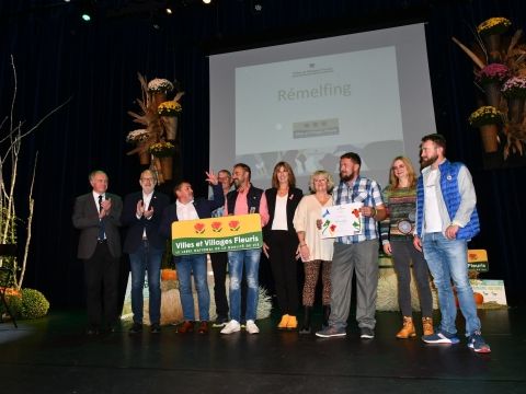 REMISE OFFICIELLE DE LA 3ÈME FLEUR A ROMBAS